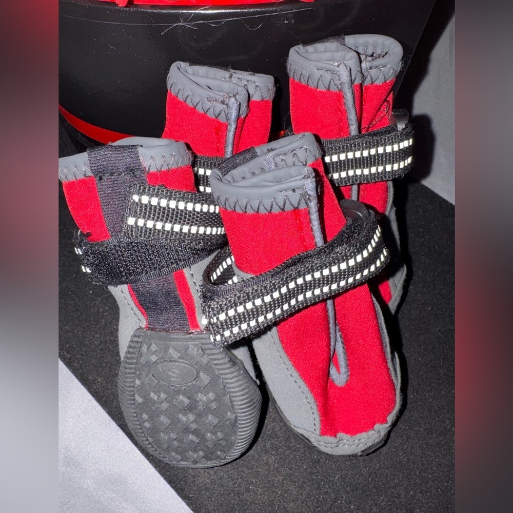 💥SALE Ellen Defenders Dog Boots Red Size Small + FREE Extra Pair - Picture 6 of 7